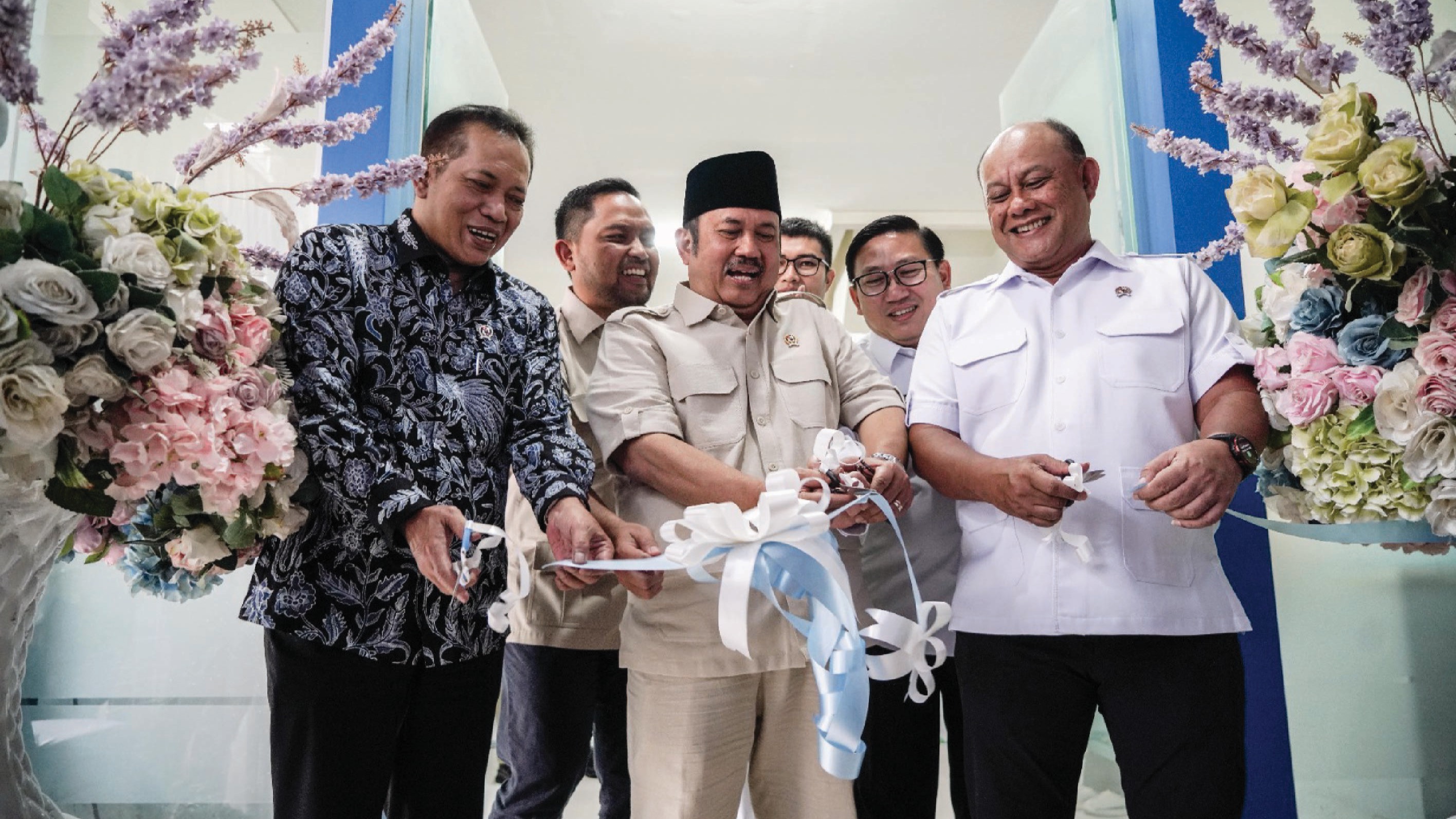 Susu Menu Favorit MBG! Kepala BGN Gunungsitoli Launching Rumah Susu