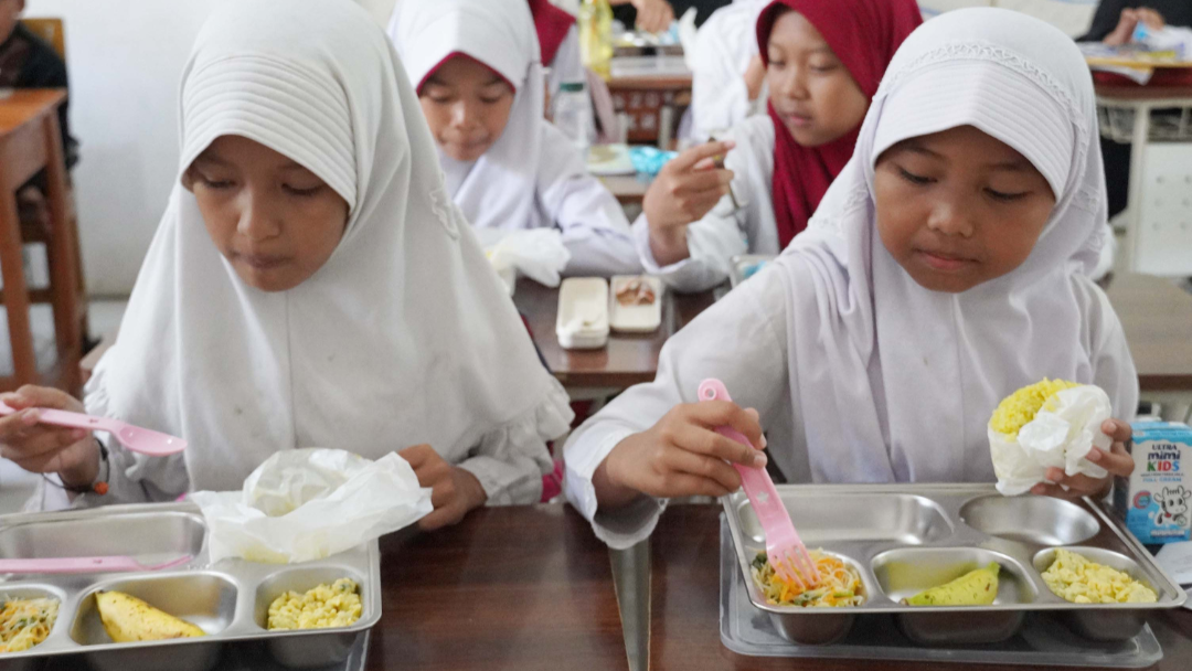 Klarifikasi BGN Gunungsitoli Terkait Viral Menu MBG Berupa Bahan Mentah di Tangerang Selatan